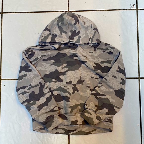 Grey Camo Cropped Hoodie